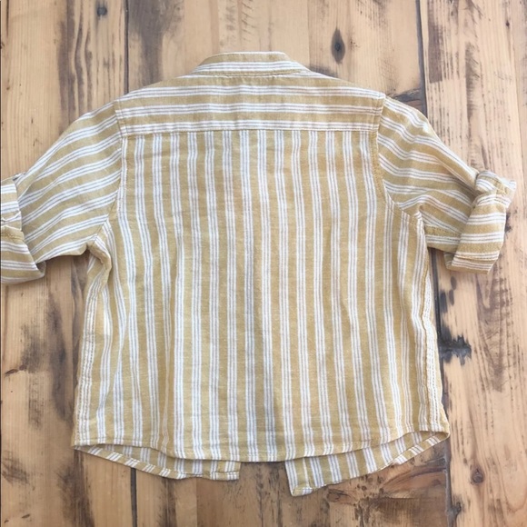 SOLD ON MERCARI  Zara Baby Linen Button Down - Picture 3 of 3